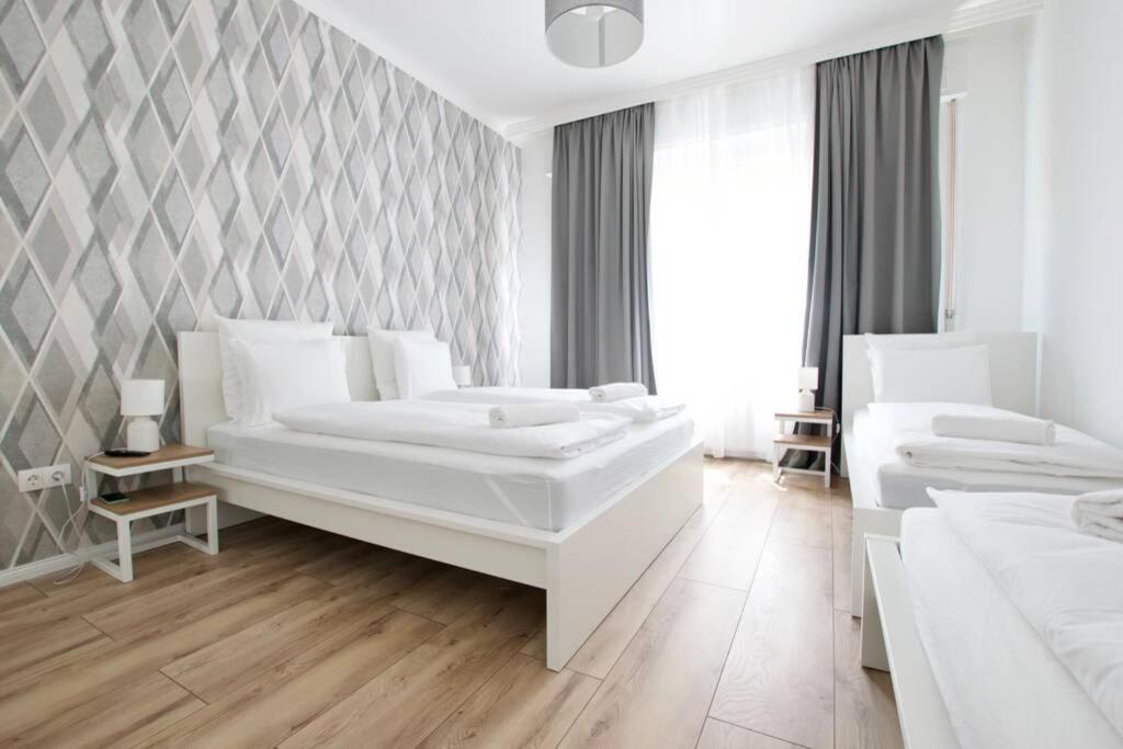 Premium Apartment By Hi5-Vaci Str. 3 Bedroom บูดาเปสต์ ภายนอก รูปภาพ